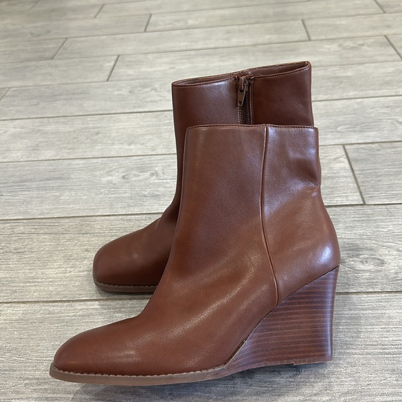 DV DOLCE VITA Rupart Square Toe Brown Wedge Boots New! - Picture 3 of 8